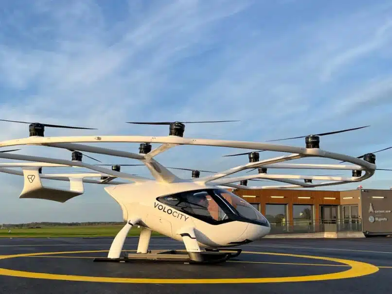 Taxi volant sur l'aérodrome de Pontoise- Cormeilles